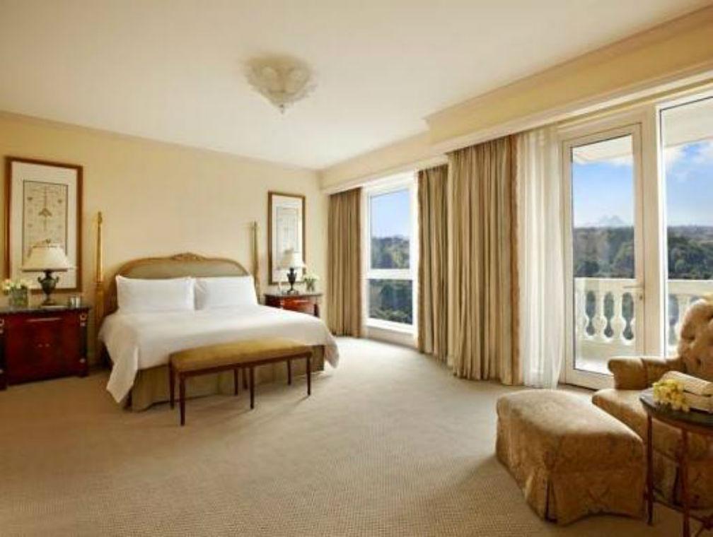 포 시즌 카이로 앳 더 퍼스트 레지던스 기자 외부 사진 A bedroom at the Four Seasons Hotel