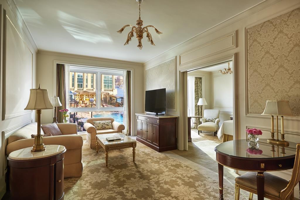 포 시즌 카이로 앳 더 퍼스트 레지던스 기자 외부 사진 A suite at The Peninsula