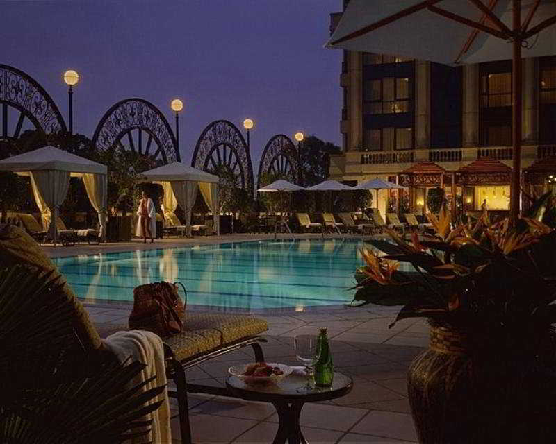 포 시즌 카이로 앳 더 퍼스트 레지던스 기자 시설 사진 The pool at the Four Seasons Hotel